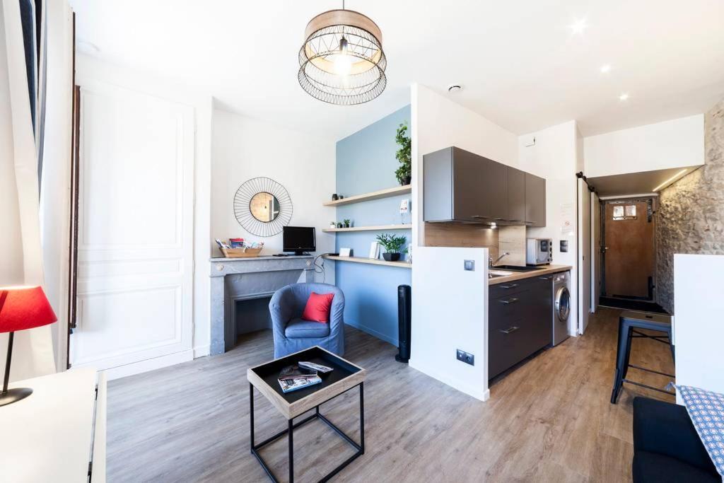 Ferienwohnung Vieux Lyon Avec Vue Sur La Saone Ail Exterior foto